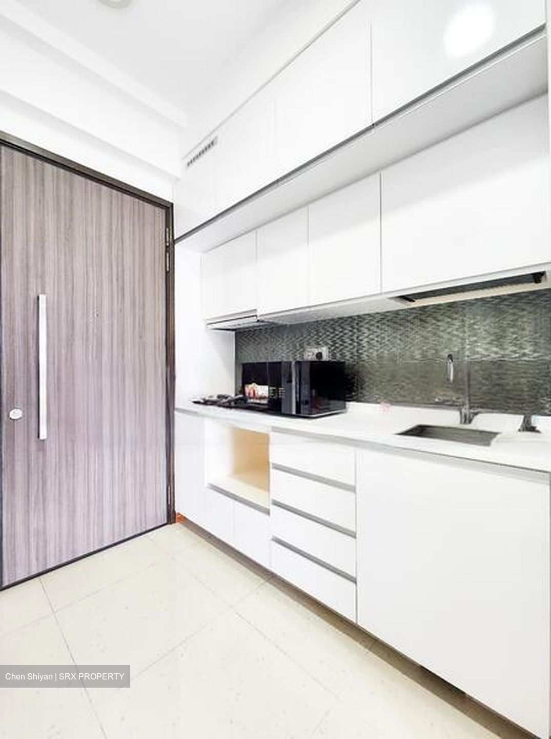 Central Grove (D14), Condominium #570448001